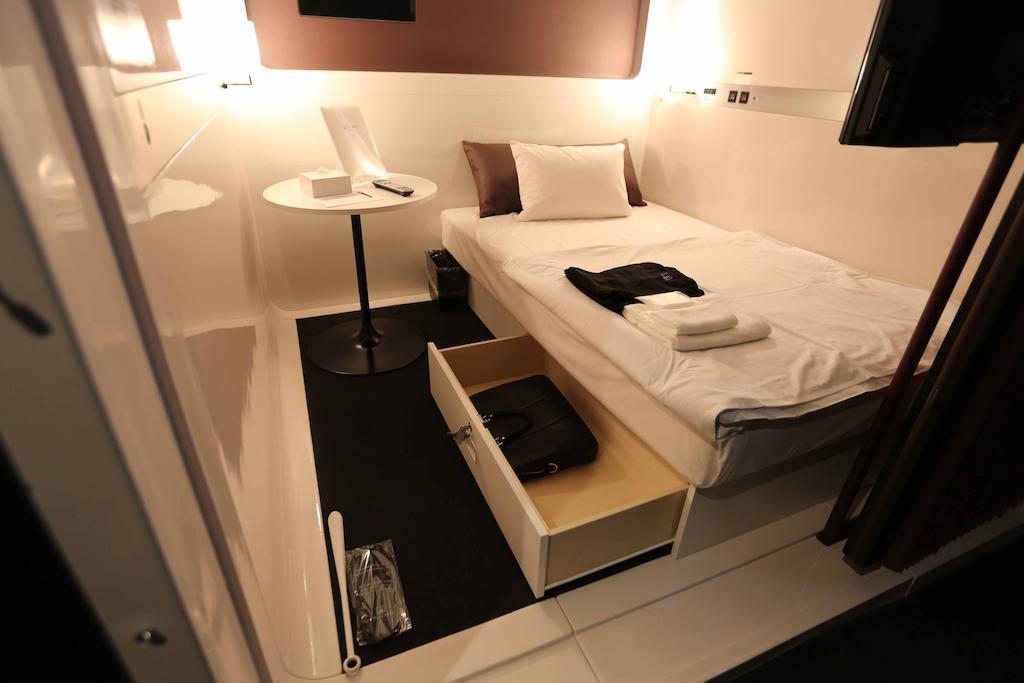 Готель First Cabin Hakata Фукуока Номер фото