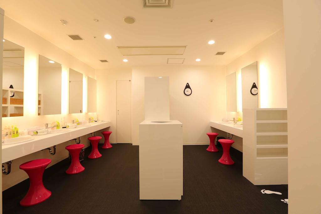 First Cabin Hakata Фукуока Екстер'єр фото